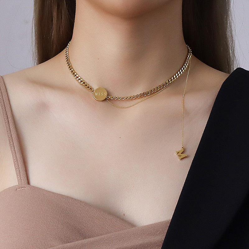 Damen Halskette mit Buchstaben-Anhänger „M“ Goldfarbene Collier Kette