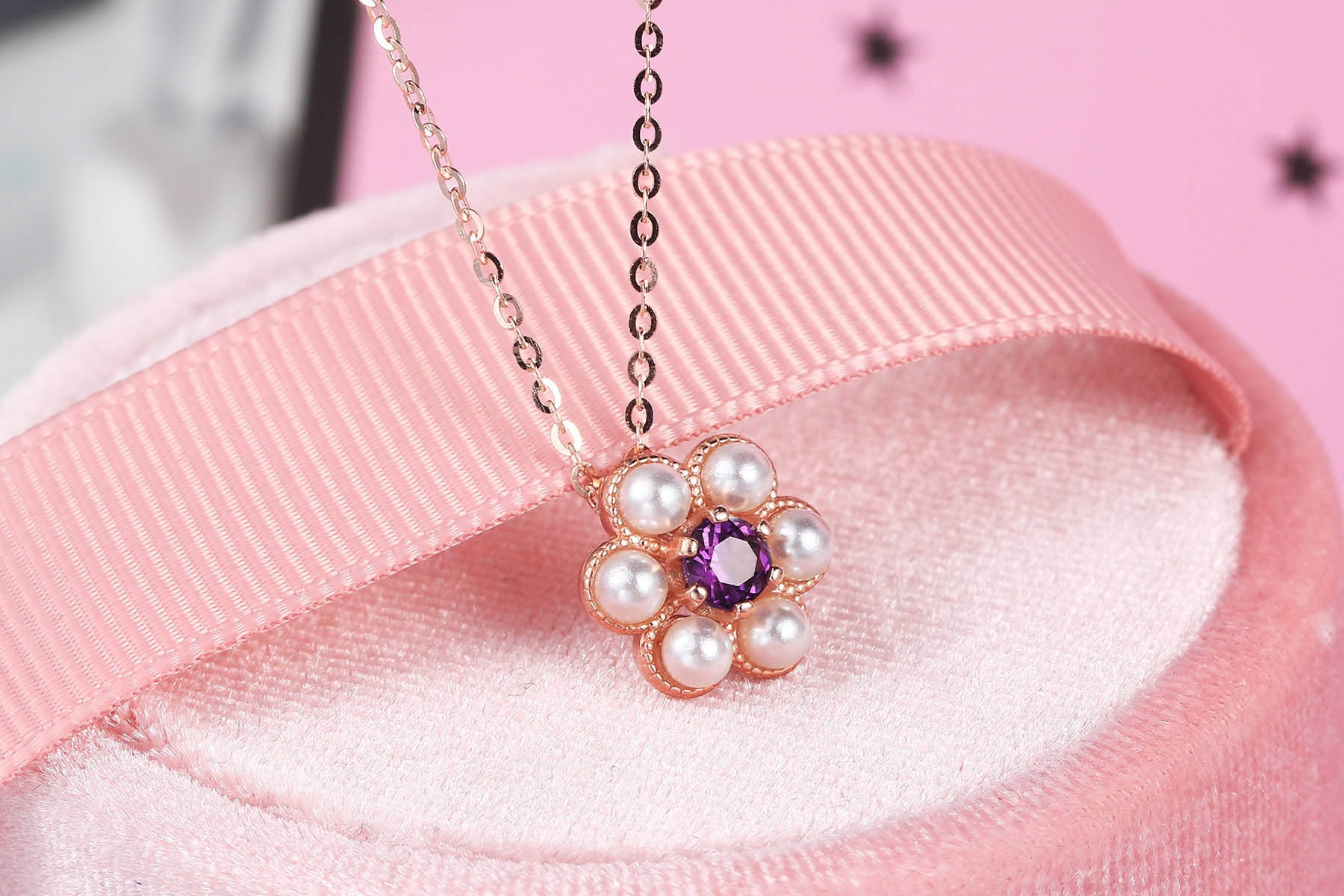 Elegantes Pflaumenblüten-Schmuckset mit Amethystfarbenen Akzenten