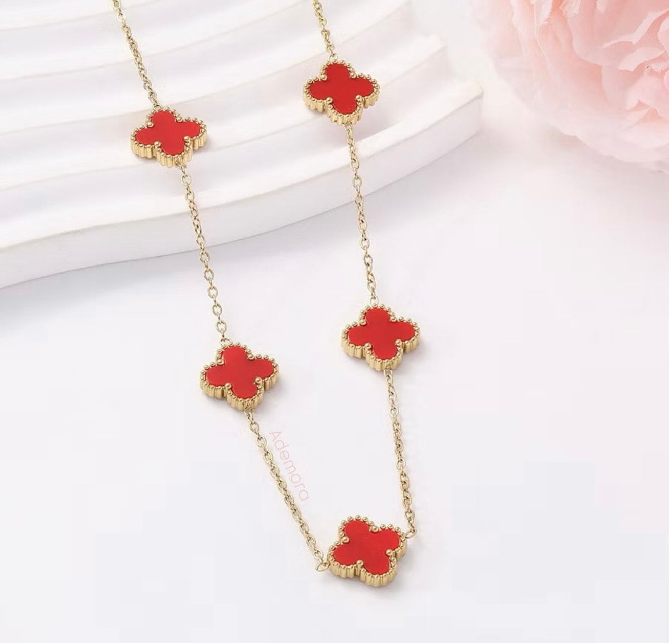 Clover Elegance Damen Halskette Vergoldeter Edelstahl