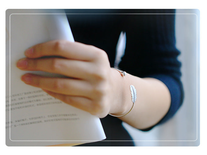 Offenes Blatt Armband in Silberoptik