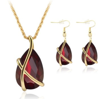 Elegantes Kristall Schmuckset – Halskette & Ohrringe