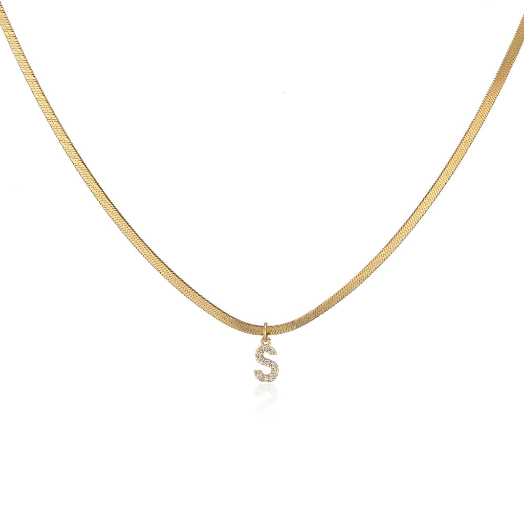 Minimalistische Buchstaben-Halskette Vergoldeter Anhänger für Damen