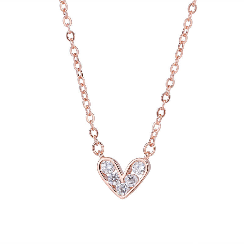 Minimalistische Herz Halskette in Silberoptik