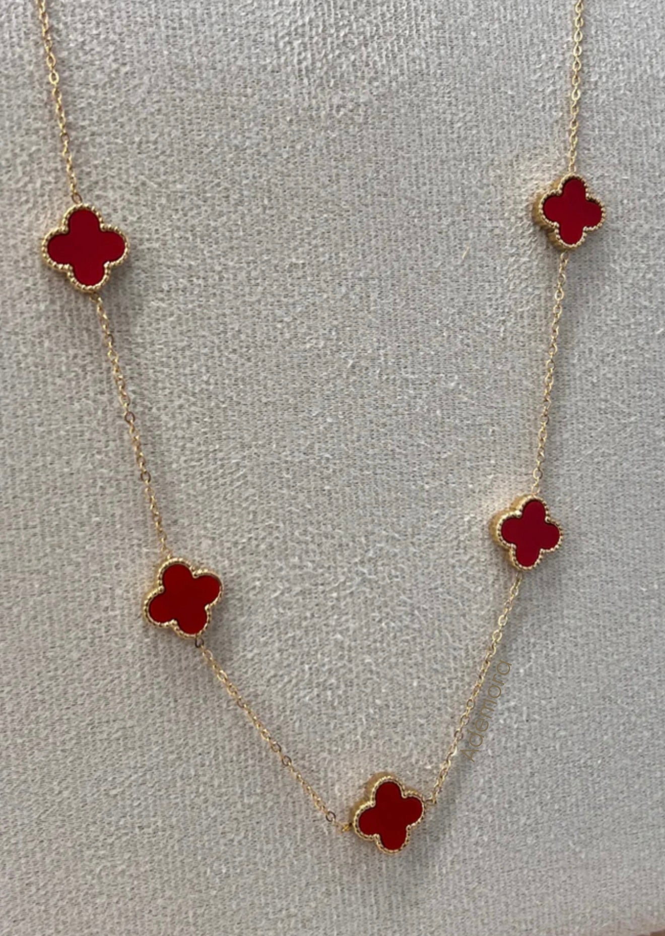 Clover Elegance Damen Halskette Vergoldeter Edelstahl