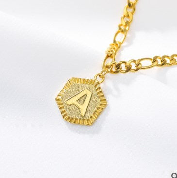 Personalisierte Alphabet-Fußkette in Goldoptik Elegantes Damen-Schmuckstück