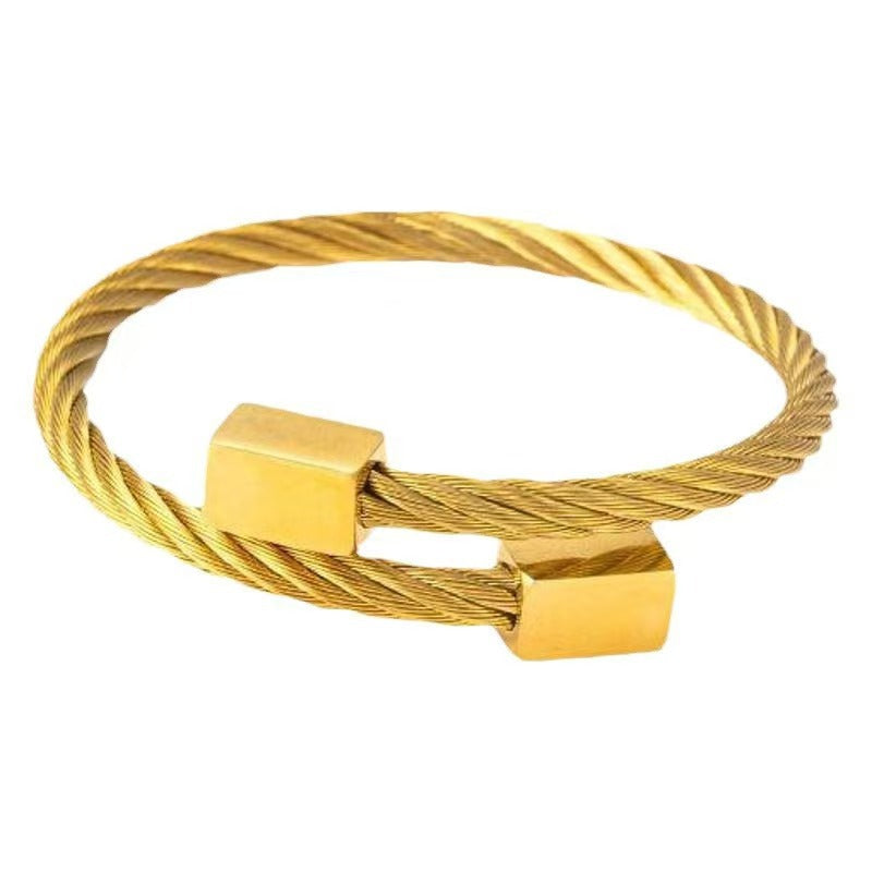 Personalisiertes geflochtenes Armband aus Edelstahl mit geometrischem Verschluss