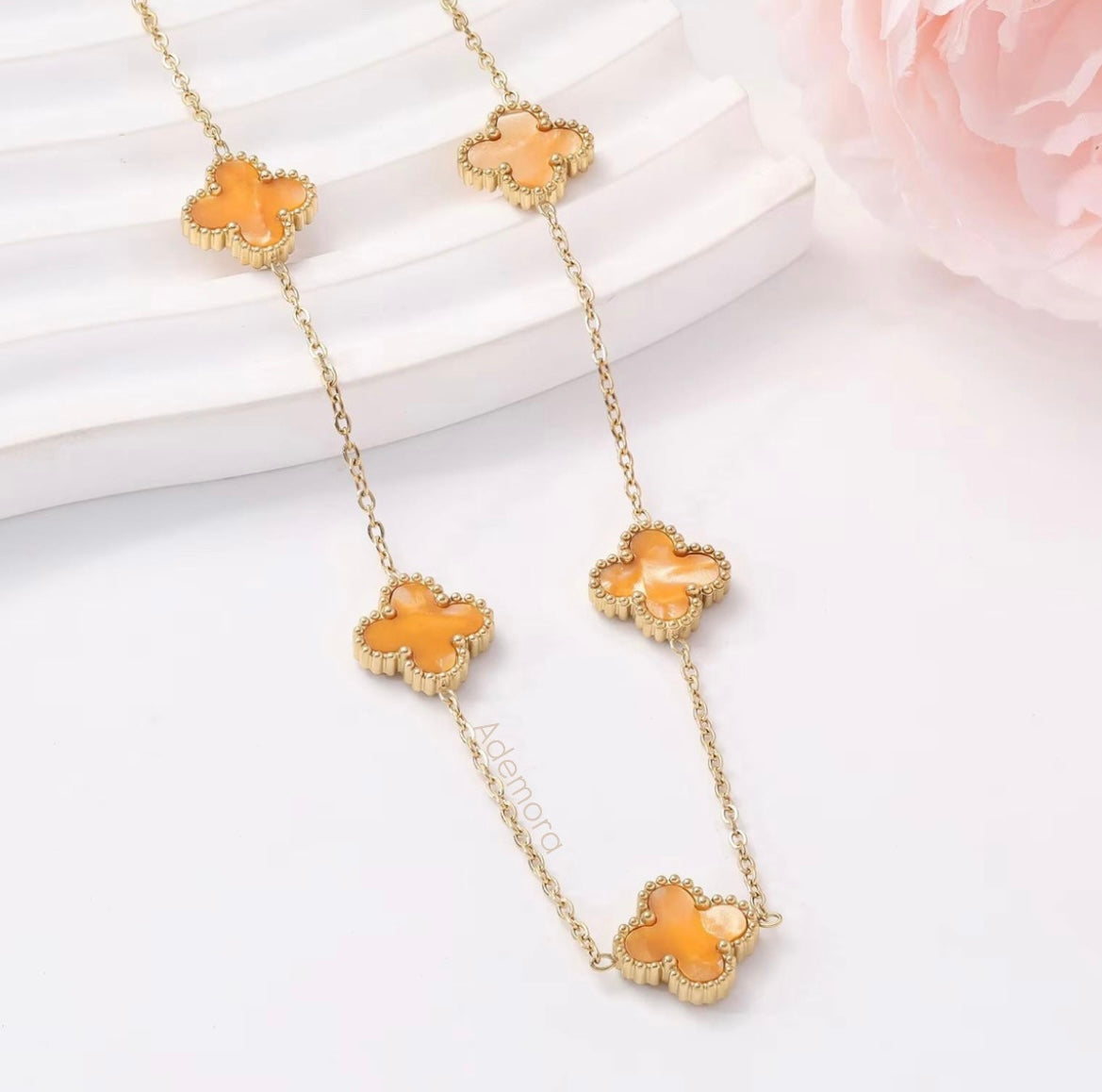 Clover Elegance Damen Halskette Vergoldeter Edelstahl