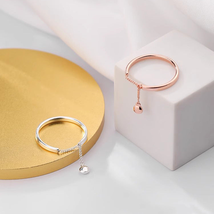 Schlichter verstellbarer Kettenring mit Perlen-Detail