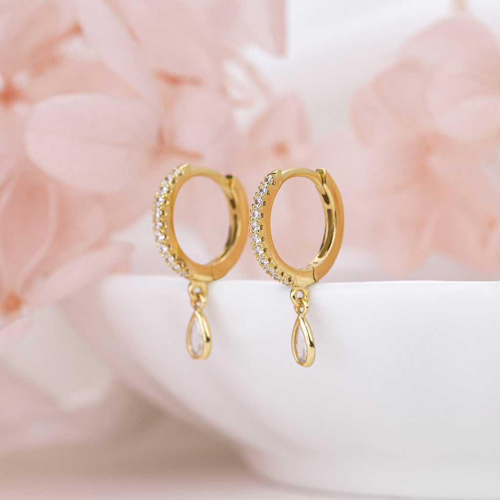 Luxuriöse Ohrringe aus Silber mit Zirkonia